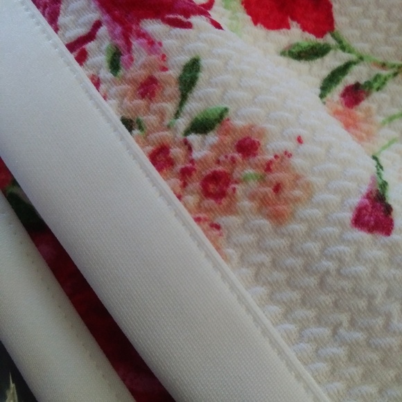 ⭐⭐NEW ARRIVAL⭐⭐Sexy Floral Rose Bomber Jacket - Picture 7 of 8